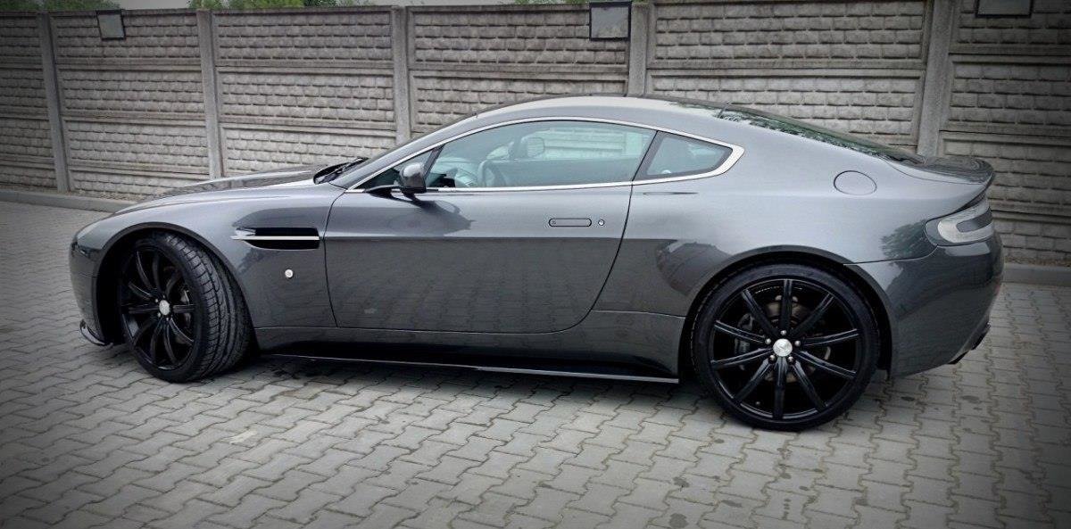 Seitenschweller ASTON MARTIN V8 VANTAGE schwarz Hochglanz