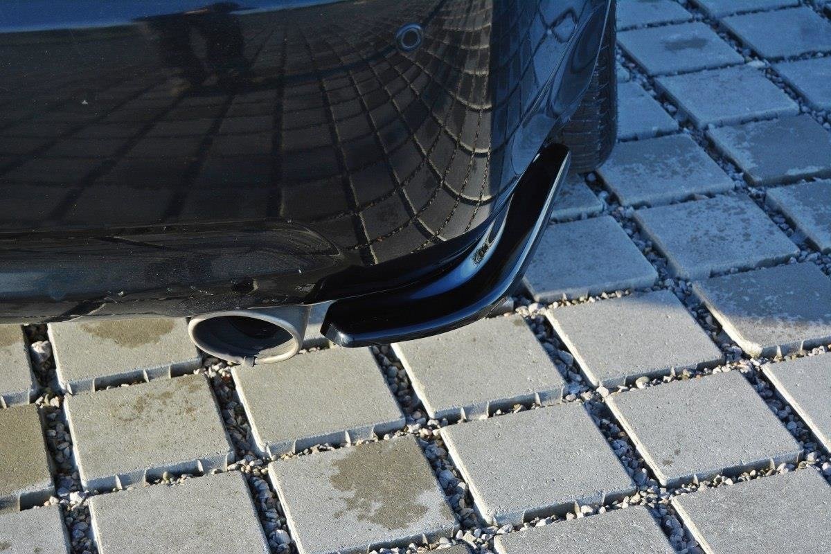 Heck Ansatz Flaps Diffusor für Infiniti G37 Limousine schwarz Hochglanz