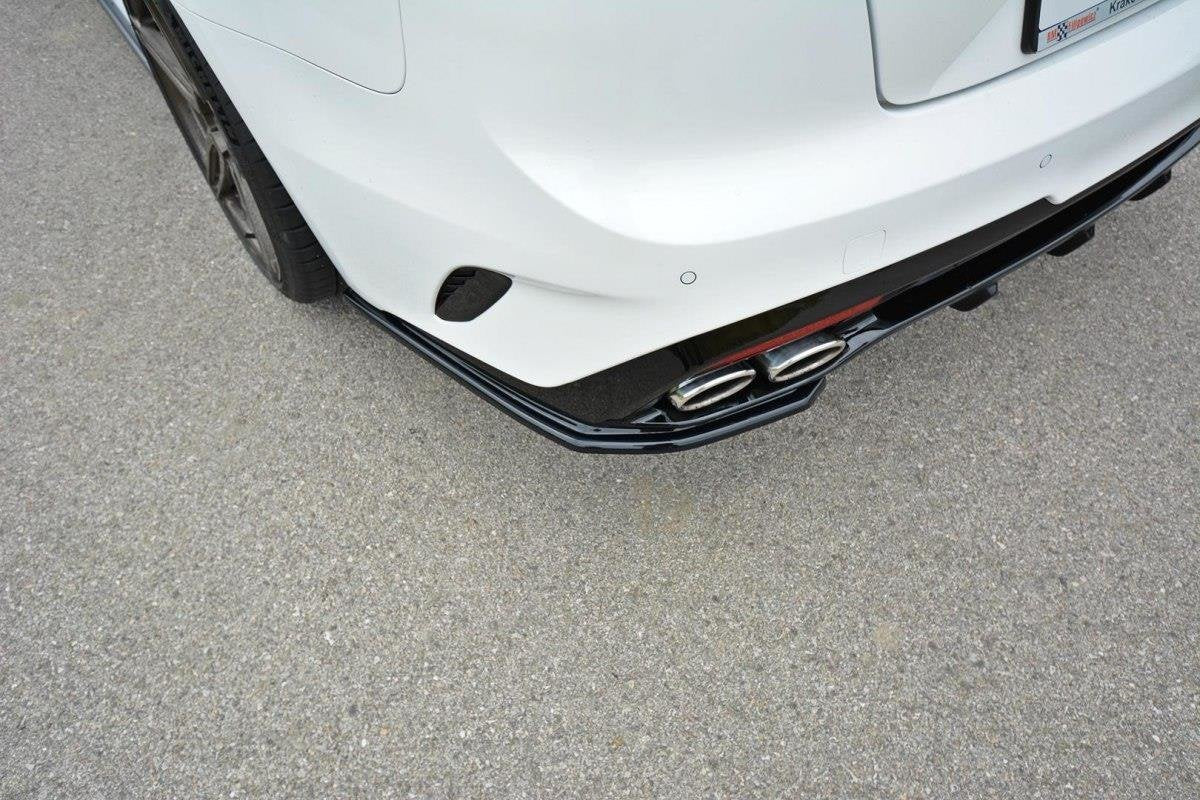 Heck Ansatz Flaps Diffusor für KIA Kia Stinger Gt / GT-Line Mk1 schwarz Hochglanz