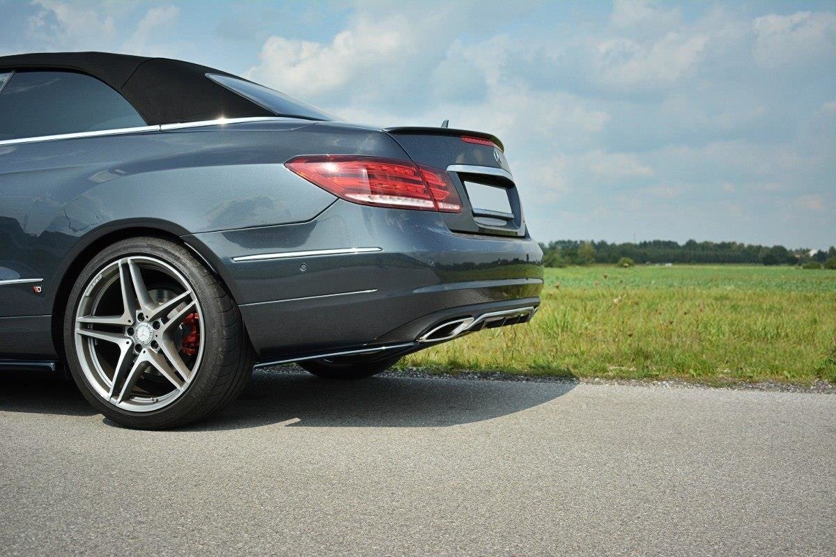 Heck Ansatz Flaps Diffusor für Mercedes - Benz E Coupe / Cabrio C207 Facelift / A207 Facelit schwarz Hochglanz