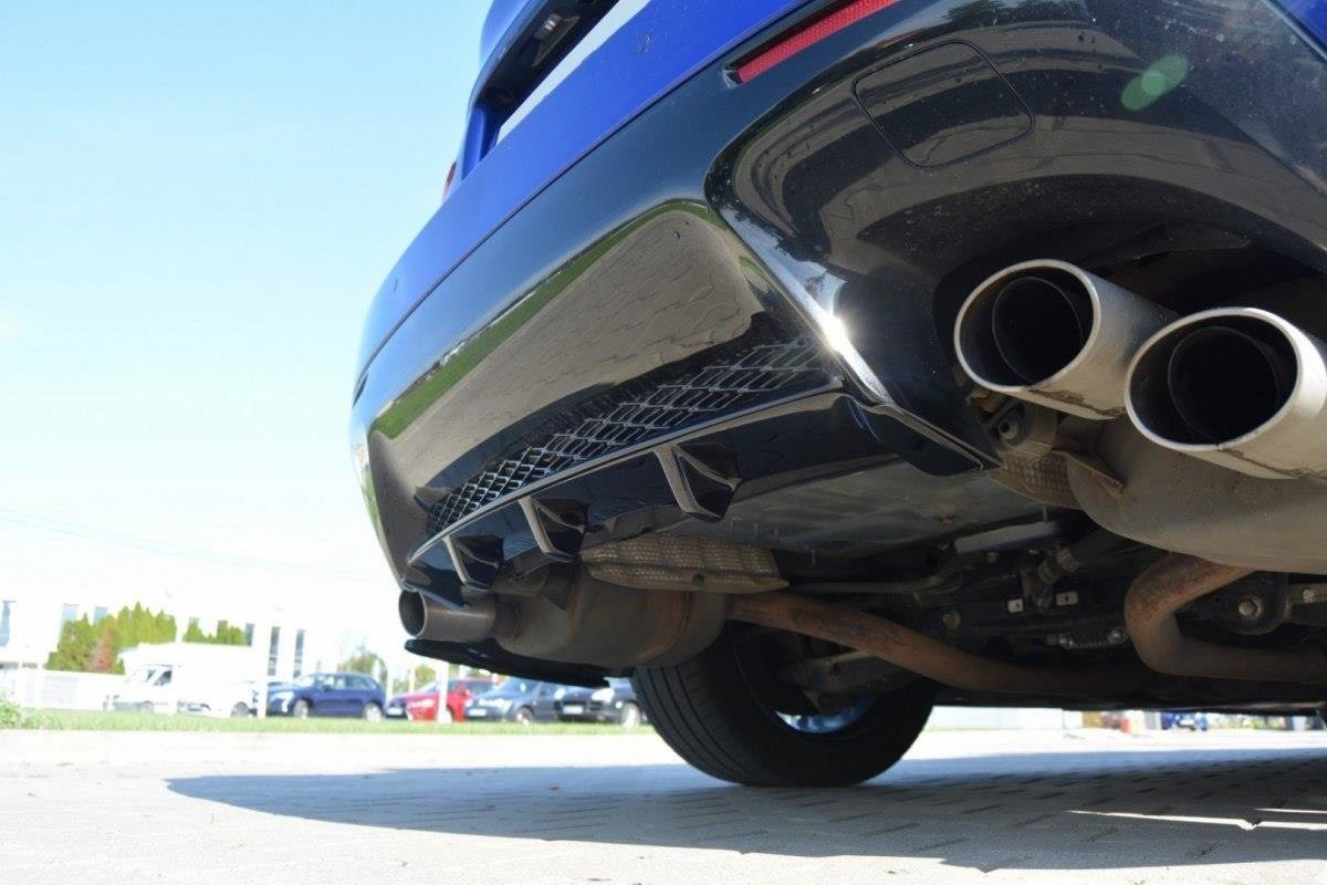 Diffusor Heck Ansatz für Lexus RC F schwarz Hochglanz
