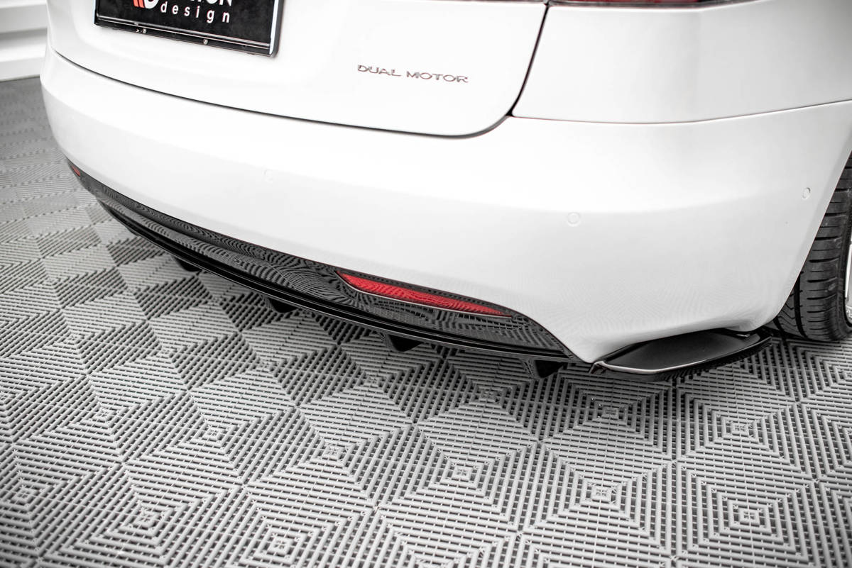 Diffusor Heck Ansatz für Tesla Model S Facelift schwarz Hochglanz