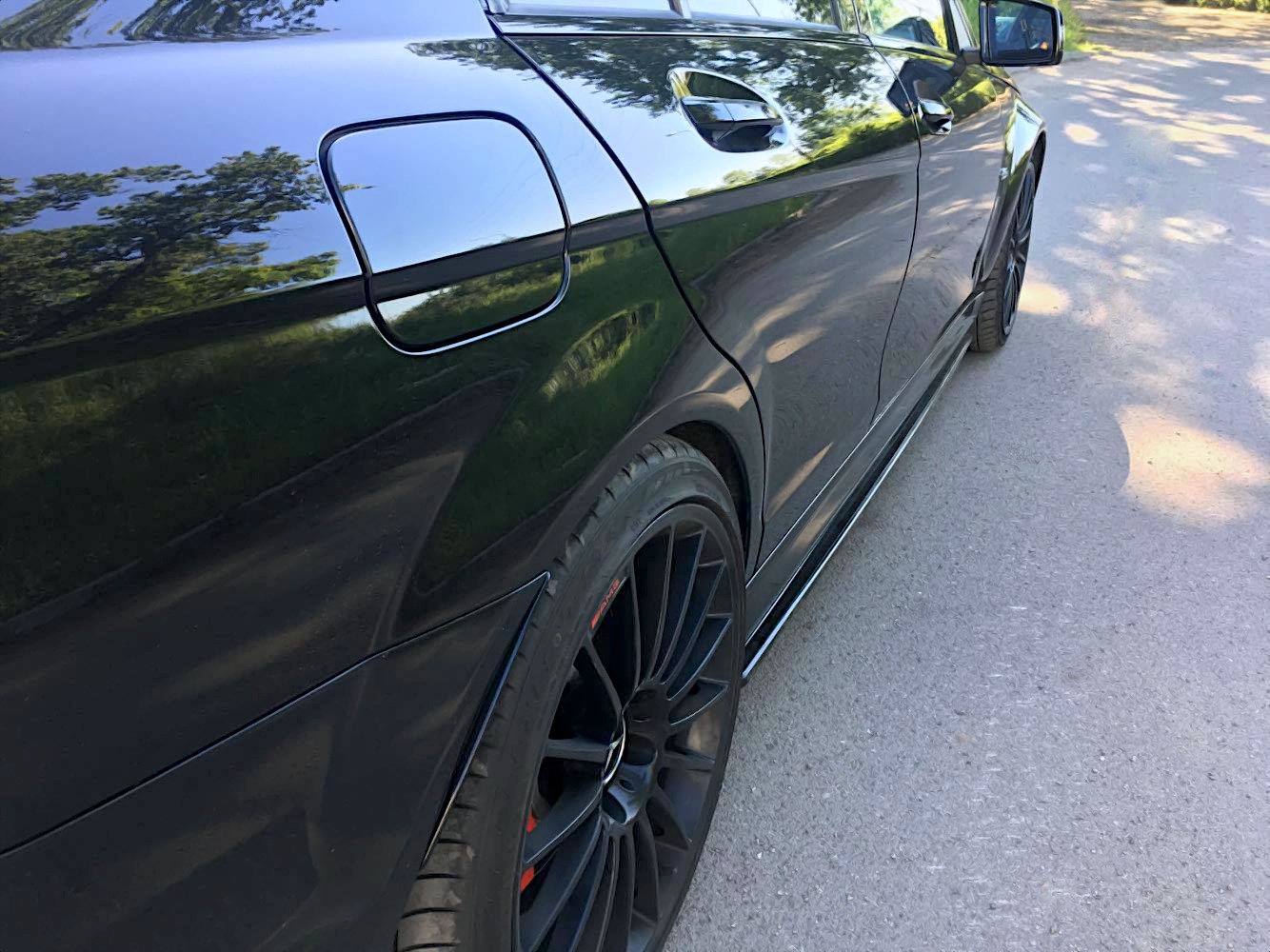Seitenschweller Ansatz für Mercedes-Benz C63 AMG Limousine / Kombi W204 Facelift / S204 Facelift schwarz Hochglanz