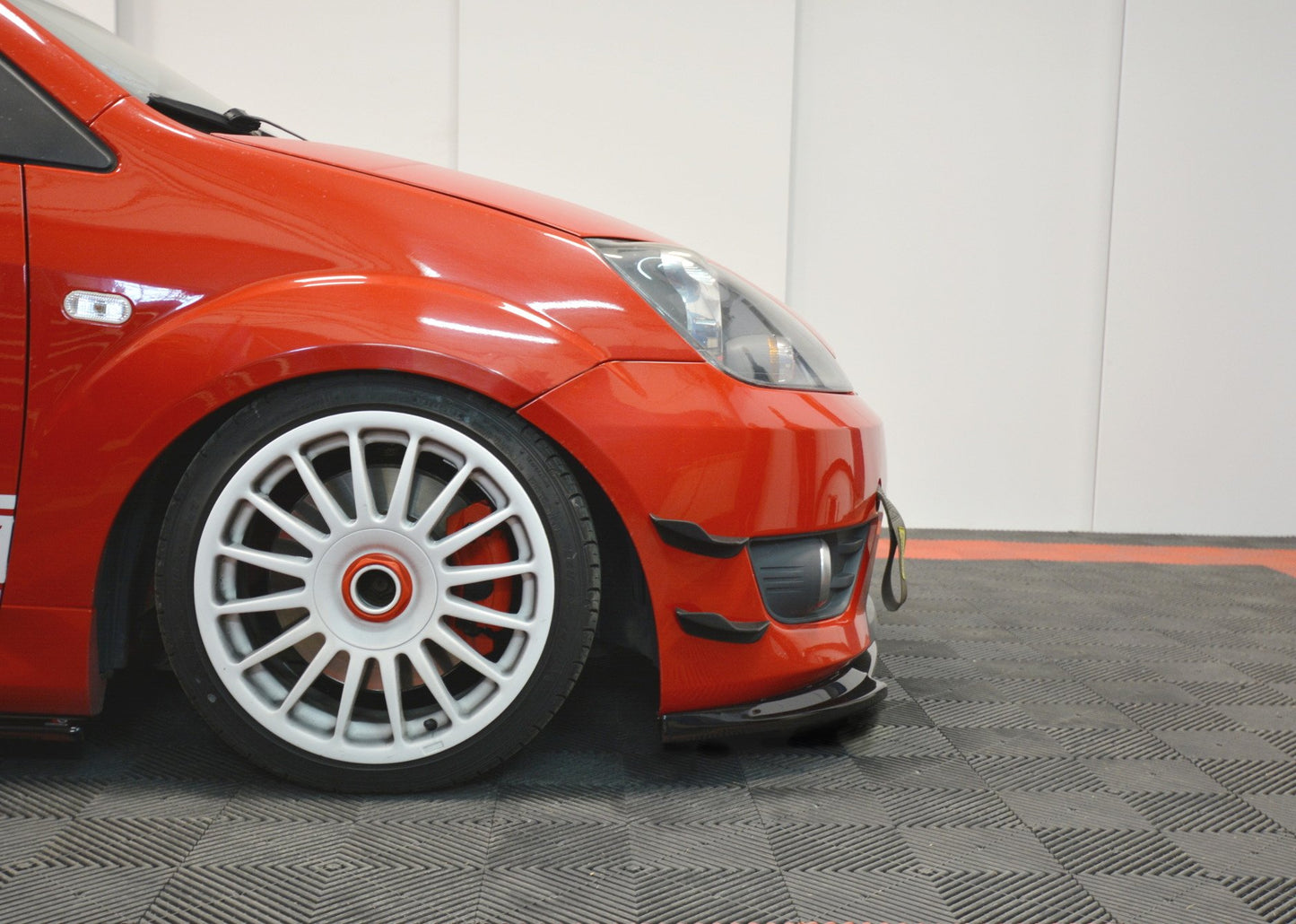 Stoßstangen Flaps Wings vorne Canards für Ford Fiesta ST Mk6