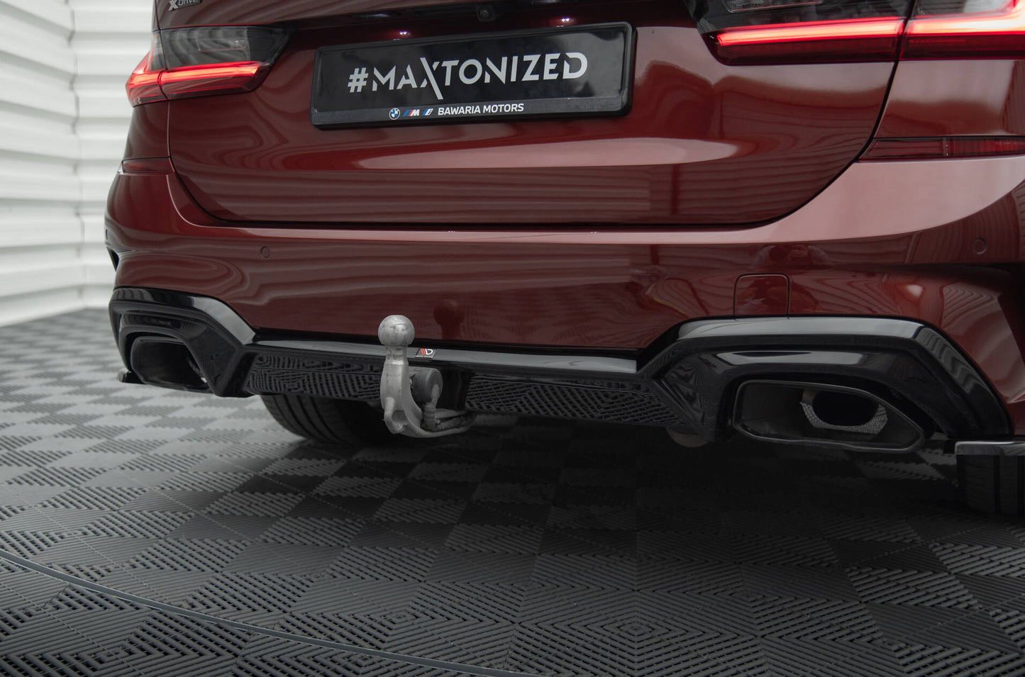 Diffusor Heck Ansatz für BMW 3er M-Paket G20 / G21 (Passend für Fahrzeuge mit Anhängerkupplung) schwarz Hochglanz
