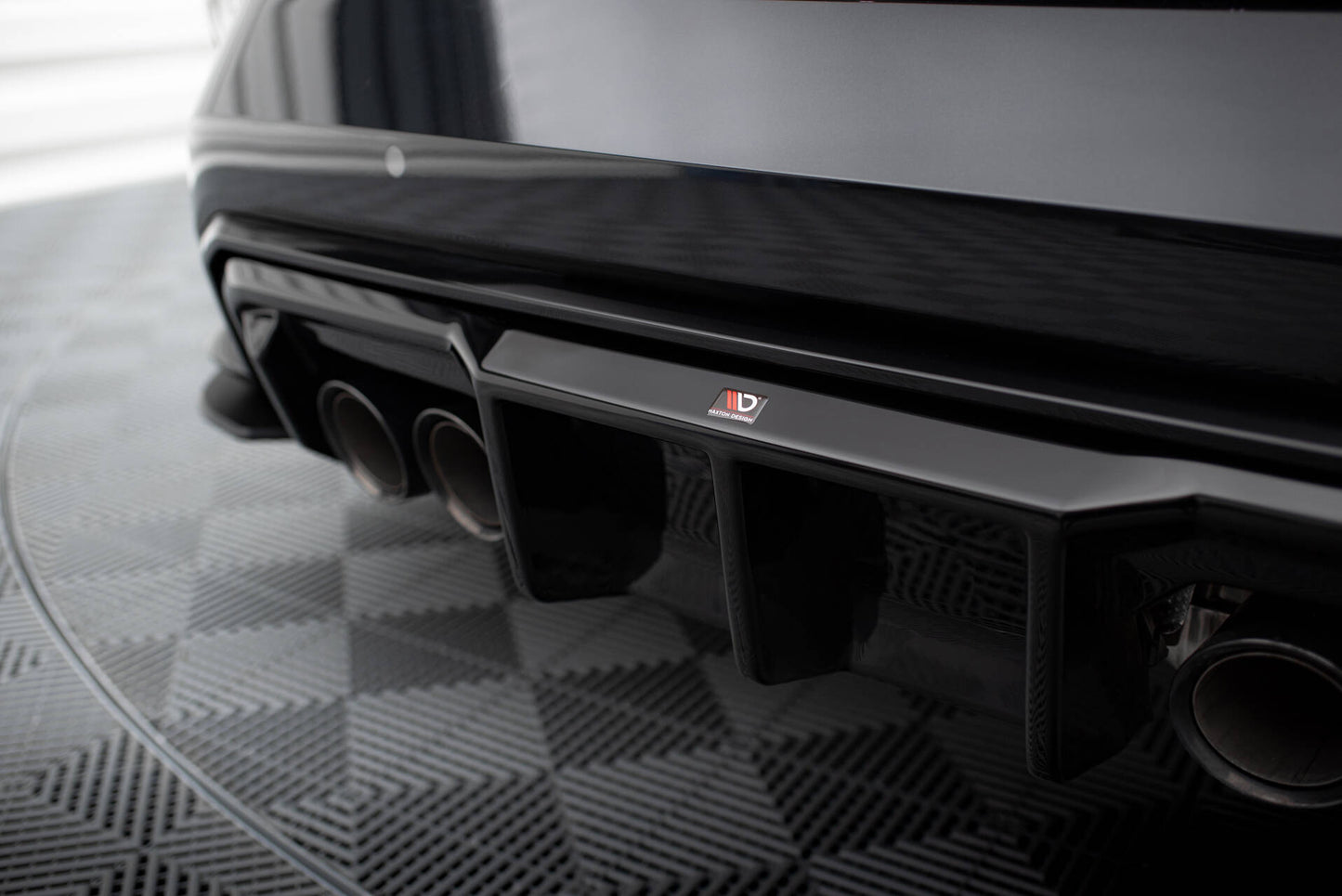 Diffusor Heck Ansatz für BMW M3 Limousine / Touring G80 / G81 schwarz Hochglanz