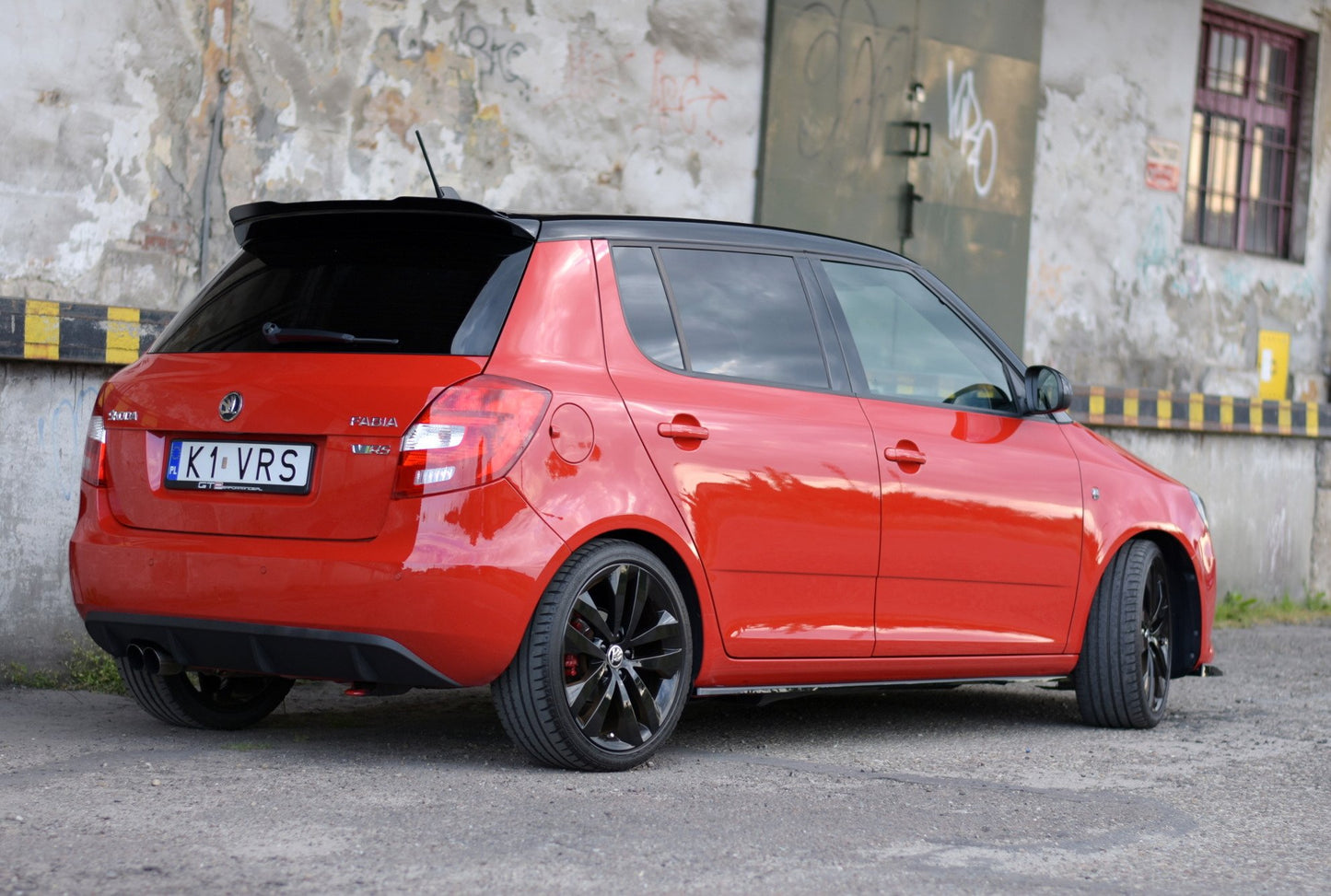 Seitenschweller Ansatz für Skoda Fabia RS Mk2 schwarz Hochglanz