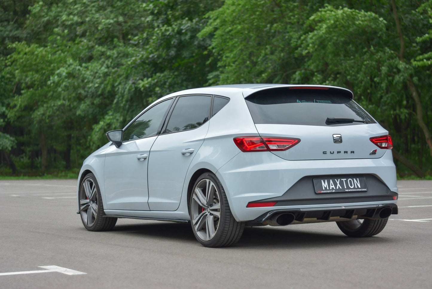 Diffusor Heck Ansatz für Seat Leon III Cupra schwarz Hochglanz