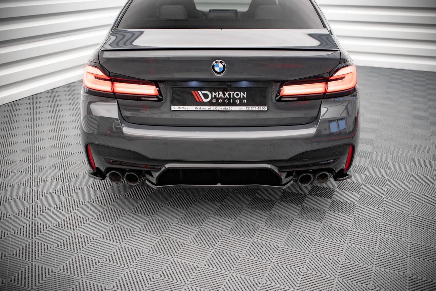 Heckansatz BMW M5 F90 schwarz Hochglanz