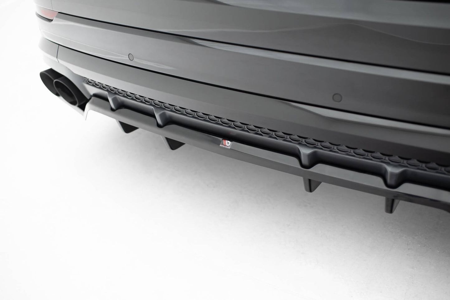 Mittlerer Cup Diffusor DTM Look Heck Ansatz V.2 für Audi SQ8 / Q8 S-Line Mk1 Facelift schwarz Hochglanz