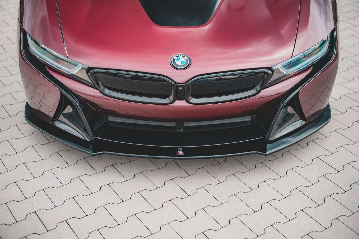 Front Ansatz für BMW i8 schwarz Hochglanz