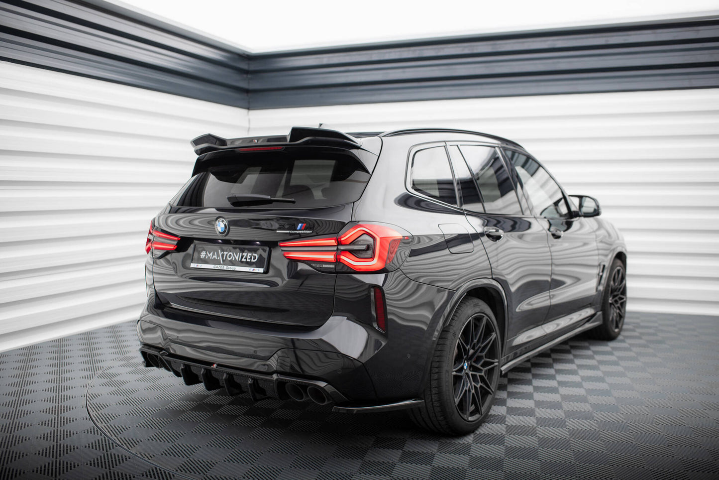 Diffusor Heck Ansatz für BMW X3 M F97 / F97 Facelift schwarz Hochglanz