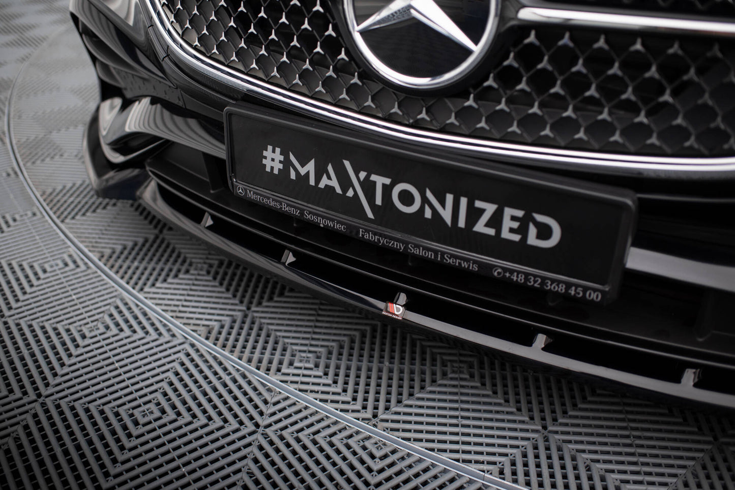 Front Ansatz V.2 für Mercedes-Benz E AMG-Line W214 schwarz Hochglanz