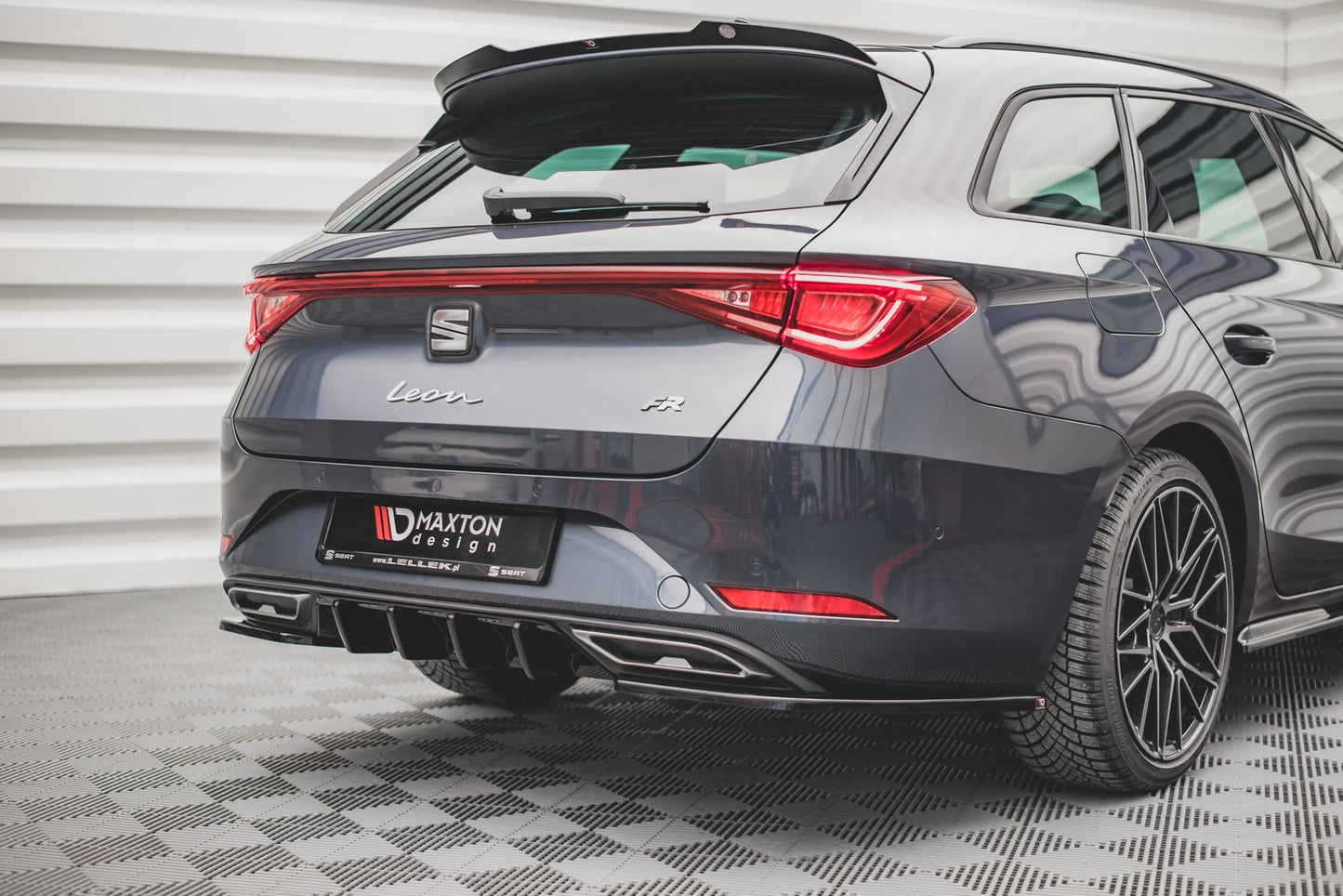Diffusor Heck Ansatz V.1 für Seat Leon Mk4 schwarz Hochglanz