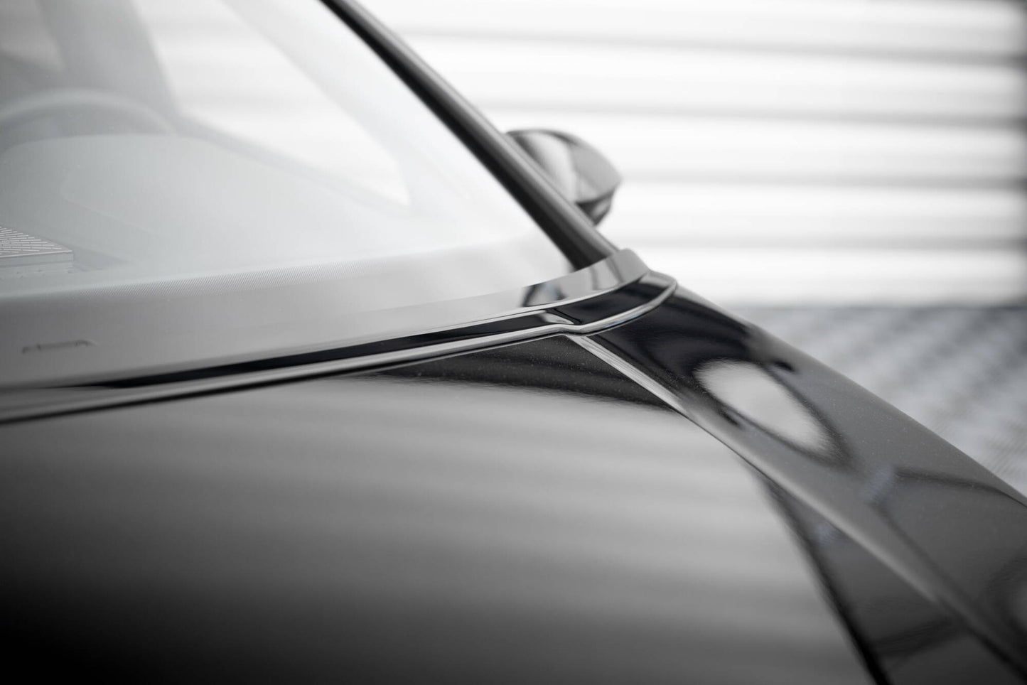 Verlängerung motorhaube VW Golf Mk8 schwarz Hochglanz