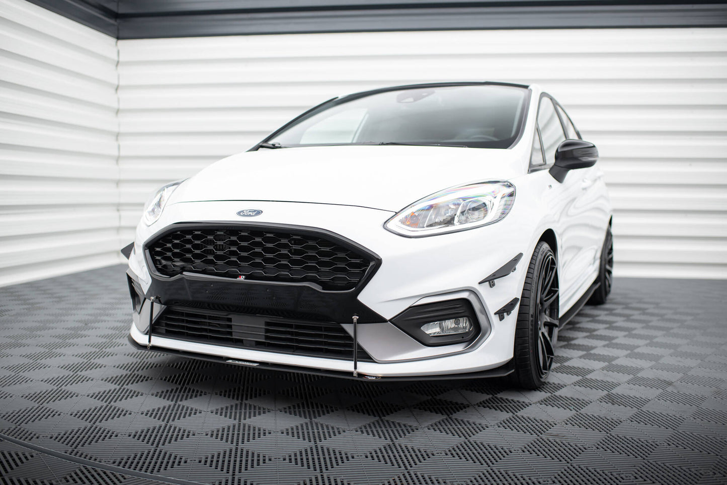 Front Sport Diffusor V.2 Ford Fiesta Mk8 ST / ST-Line schwarz Hochglanz