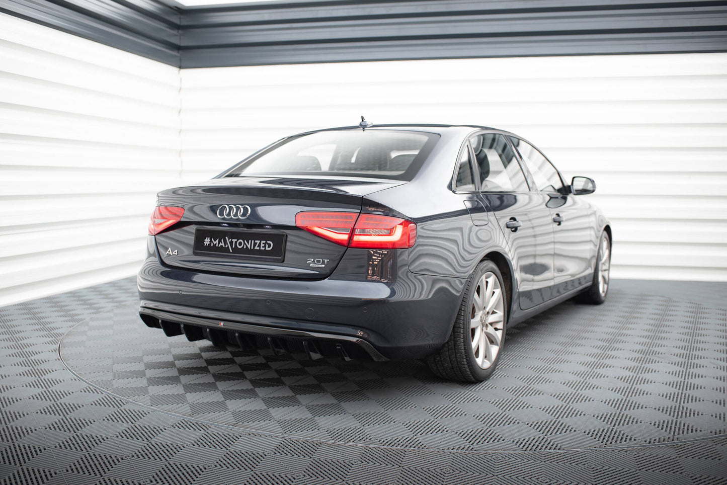 Diffusor Heck Ansatz für Audi A4 B8 Facelift (Doppelauspuff li.)