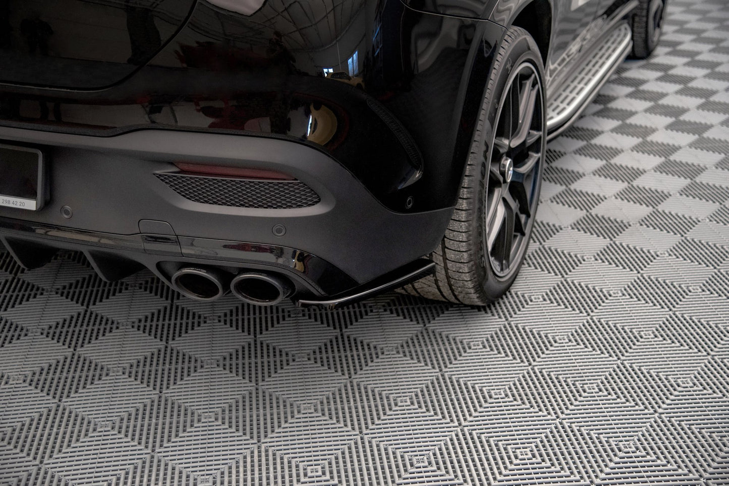 Heck Ansatz Flaps Diffusor für Mercedes-AMG GLE 53 Coupe C167 / C167 Facelift schwarz Hochglanz