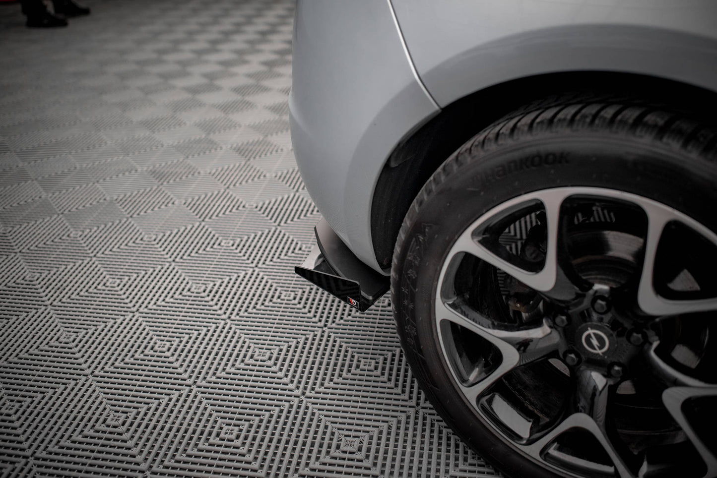 Robuste Racing Diffusor Heck Ansatz + Flaps für Opel Astra GTC OPC-Line J schwarz Hochglanz