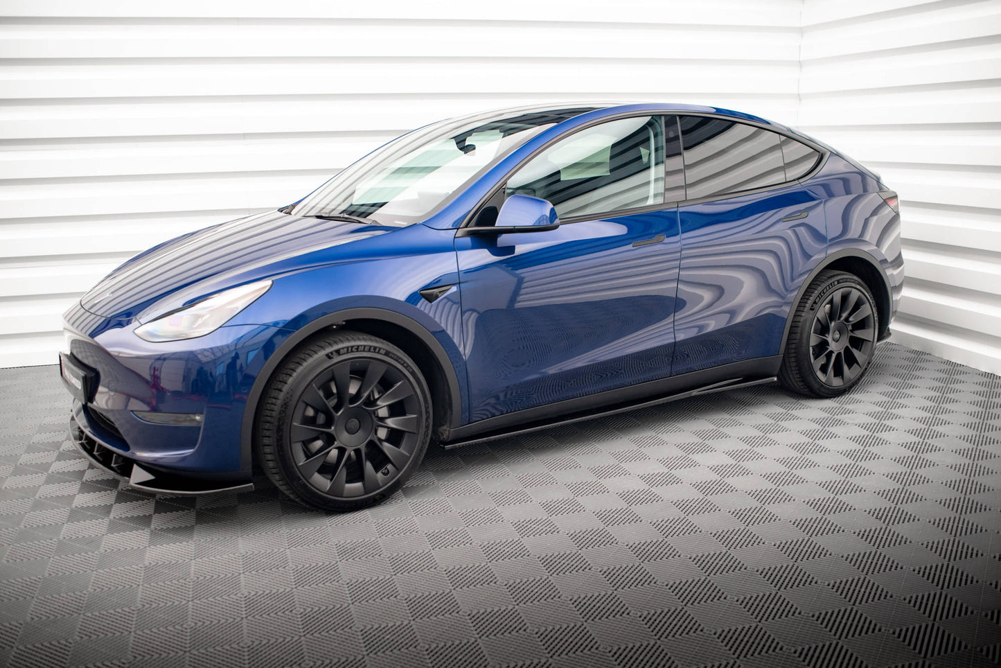 Seitenschweller Ansatz für V.1 für Tesla Model Y schwarz Hochglanz