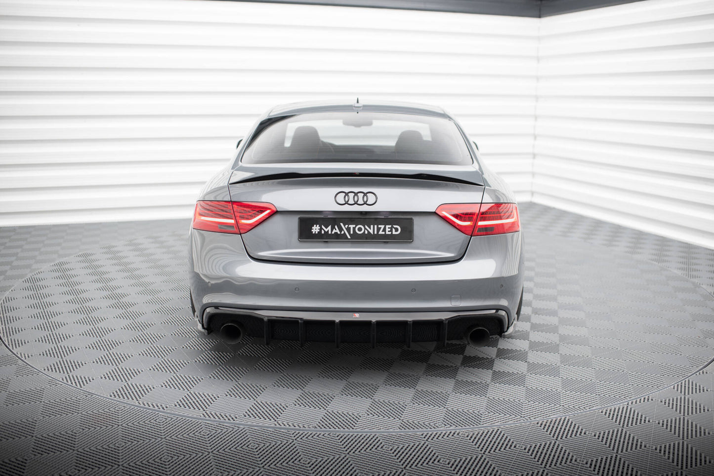 Diffusor Heck Ansatz für Audi A5 S-Line Coupe / Sportback 8T Facelift (Einzelauspuff li. re.)
