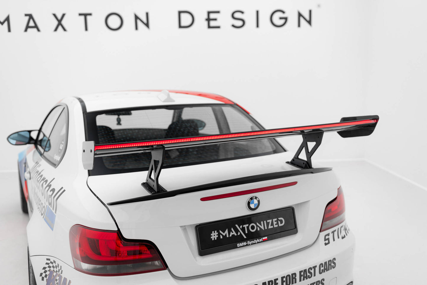Carbon Spoiler With Internal Brackets Uprights V.1 + LED BMW 1er M E82