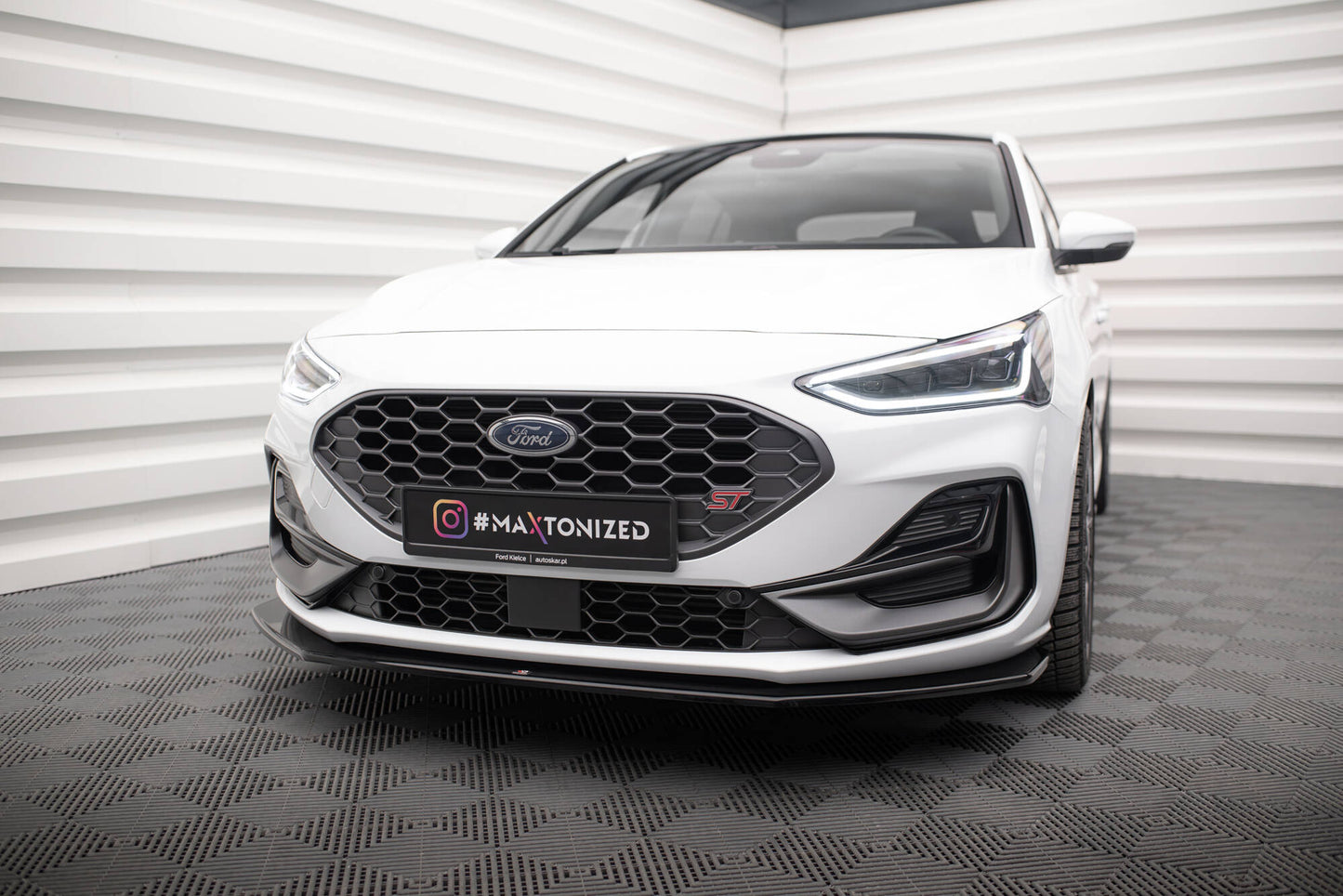 Front Ansatz V.6 für Ford Focus ST / ST-Line Mk4 Facelift schwarz Hochglanz