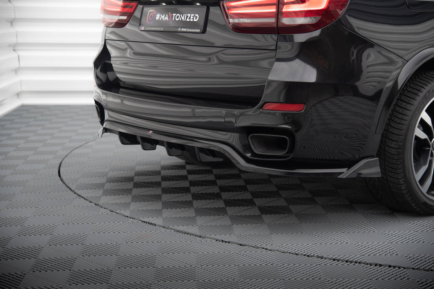 Mittlerer Cup Diffusor DTM Look Heck Ansatz für BMW X5 M-Paket F15 schwarz Hochglanz