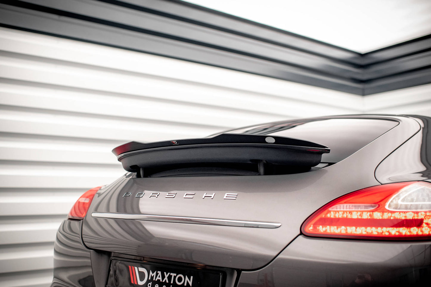 Spoiler CAP für Porsche Panamera / Panamera Diesel 970 schwarz Hochglanz