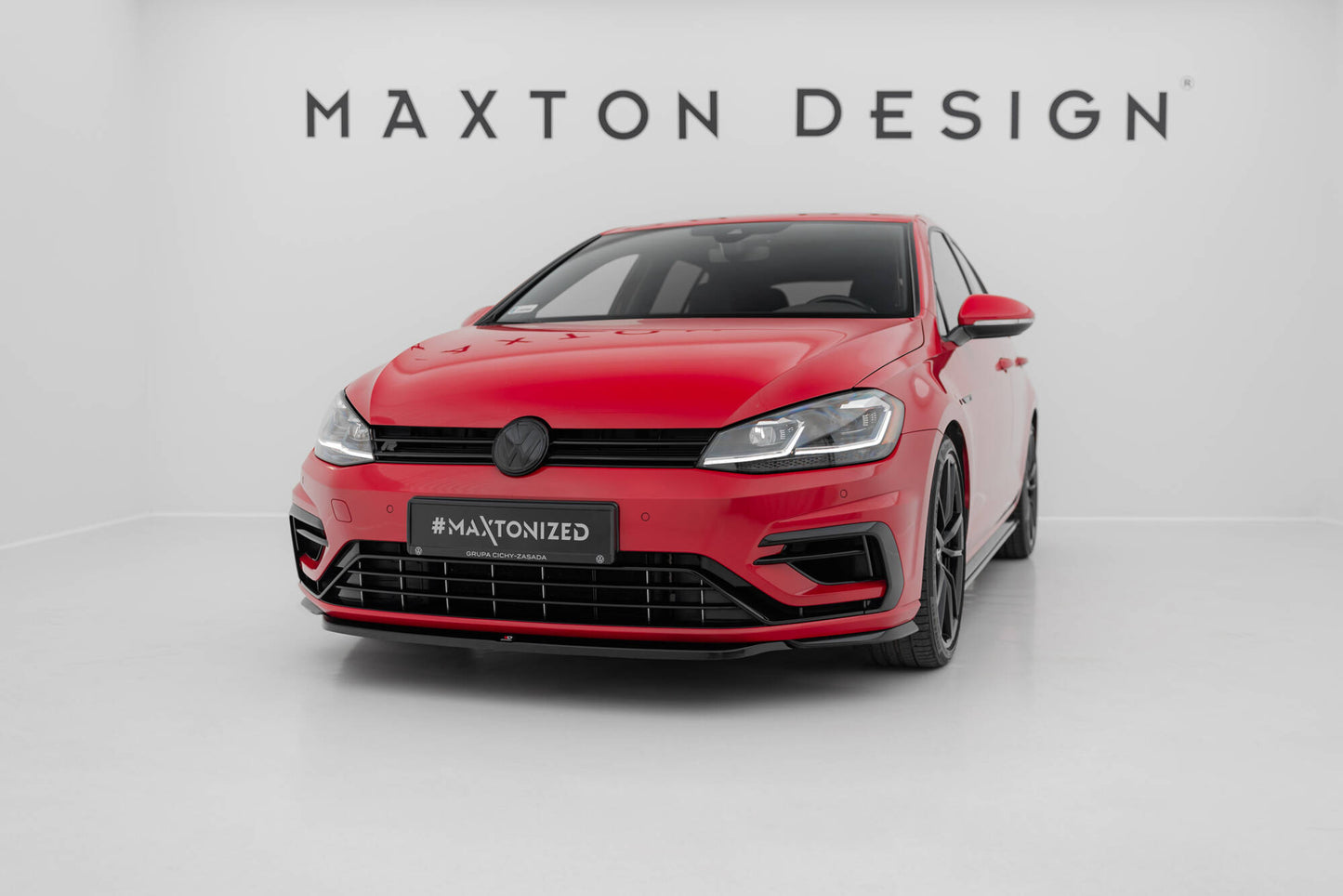 Front Ansatz V.5 für VW Golf R / R-Line Mk7 Facelift schwarz Hochglanz