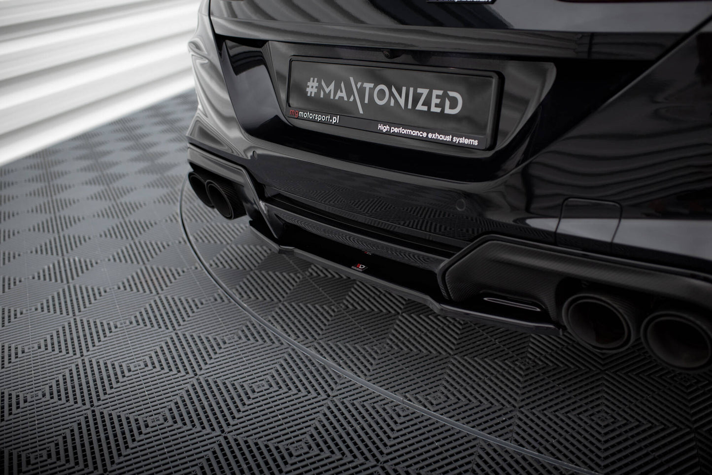 Heckansatz BMW M8 Gran Coupe F93 / Coupe F92 schwarz Hochglanz