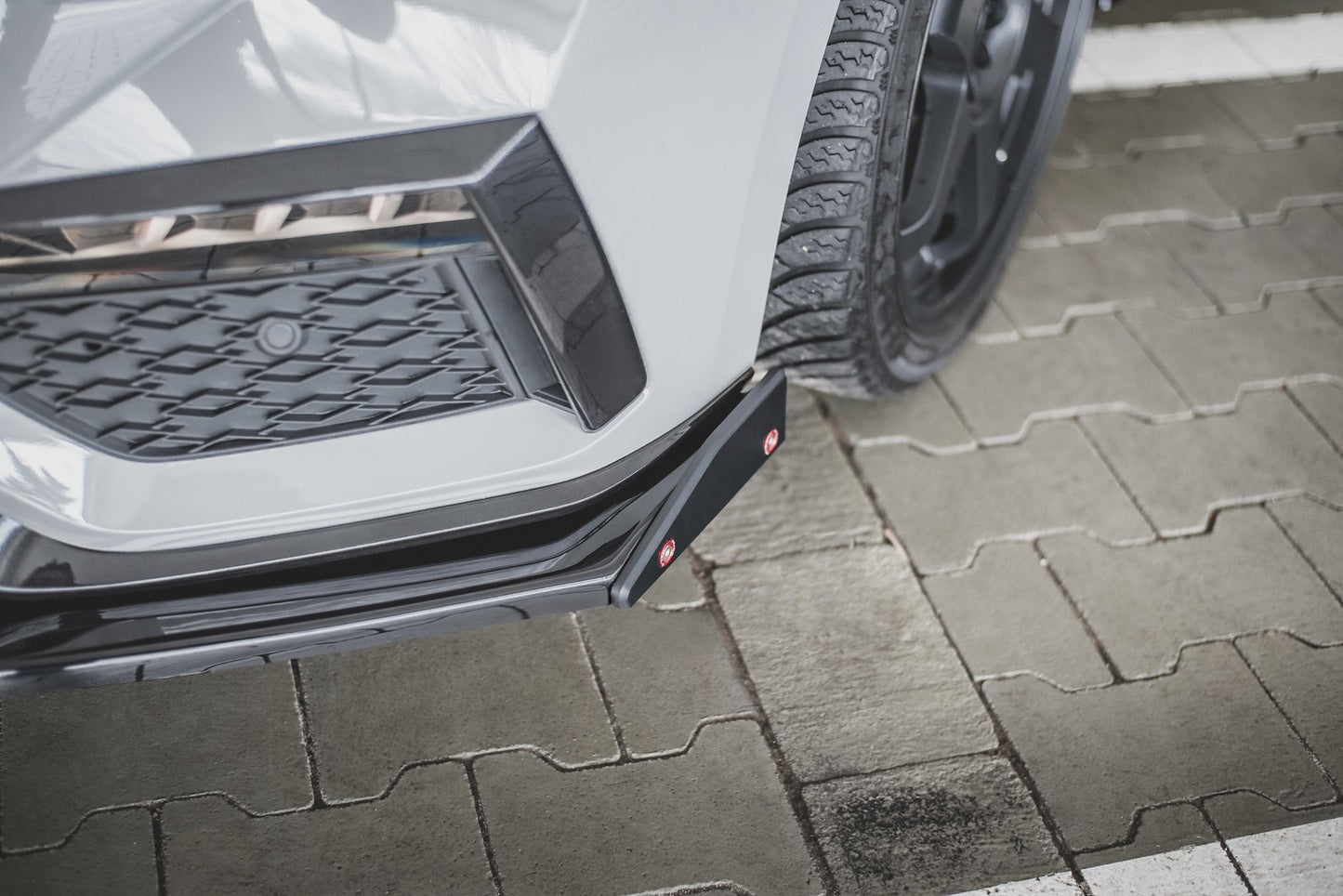 Front Ansatz V.2 + Flaps für Skoda Octavia RS Mk4