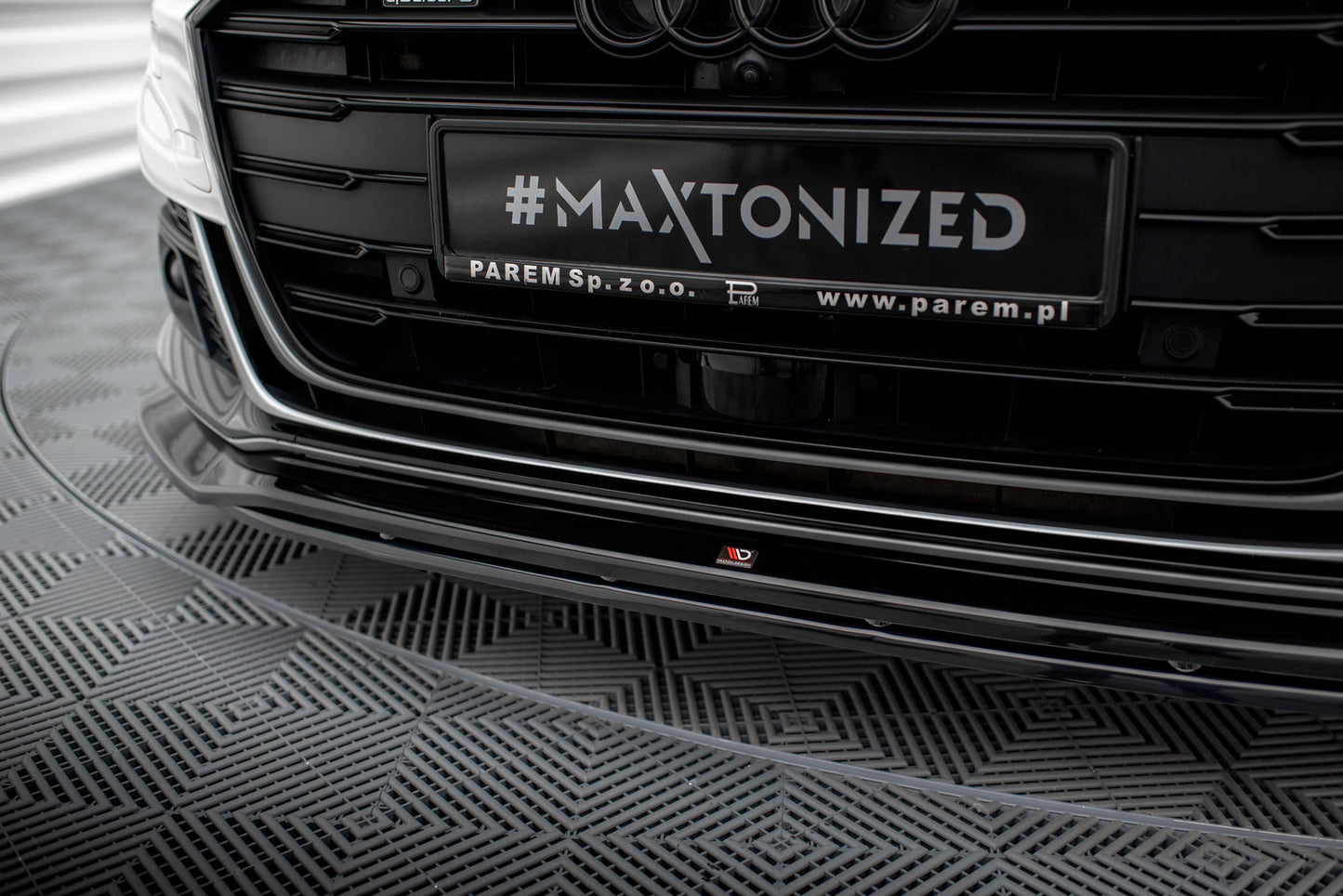 Front Ansatz V.1 für Audi S8 / A8 S-Line D5 schwarz Hochglanz