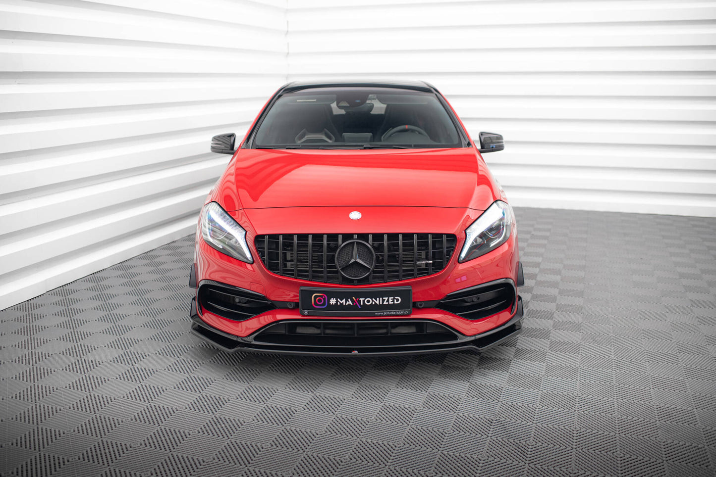 Front Ansatz V.2 für Mercedes-Benz A45 Aero W176 Facelift schwarz Hochglanz