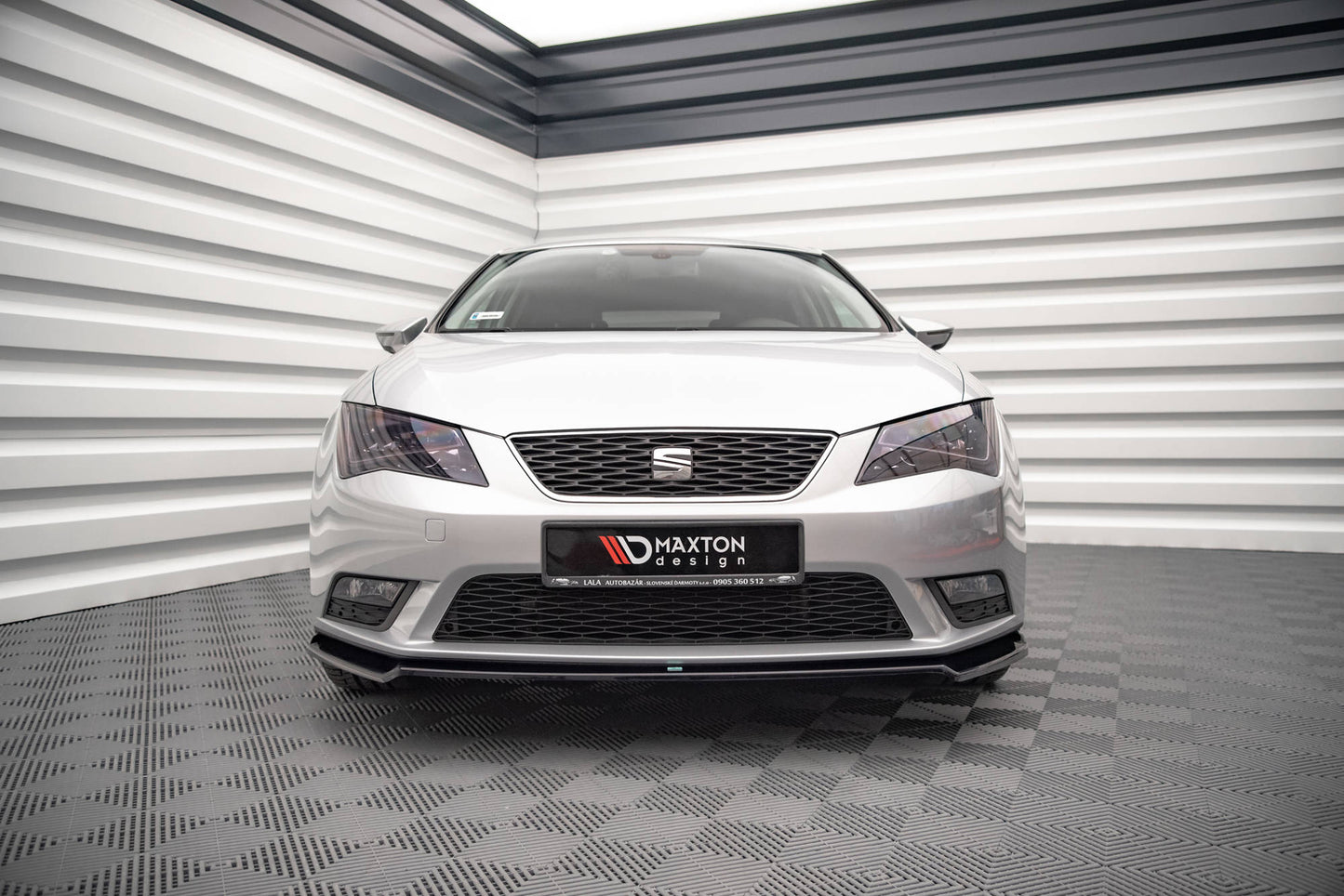 Front Ansatz V.2 für Seat Leon Mk3 schwarz Hochglanz