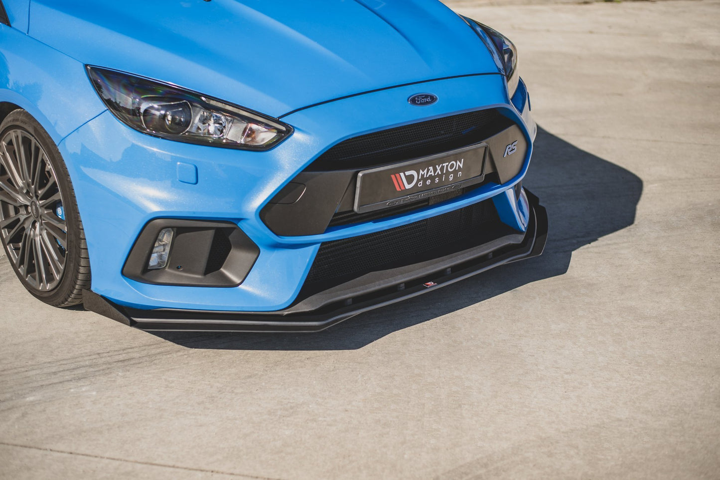 Street Pro Front Ansatz für + Flaps für Ford Focus RS Mk3 schwarz Hochglanz