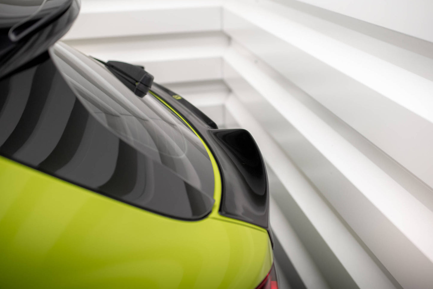 Heckscheiben Spoiler für BMW 1er M-Paket / M135i / 128ti F40 schwarz Hochglanz