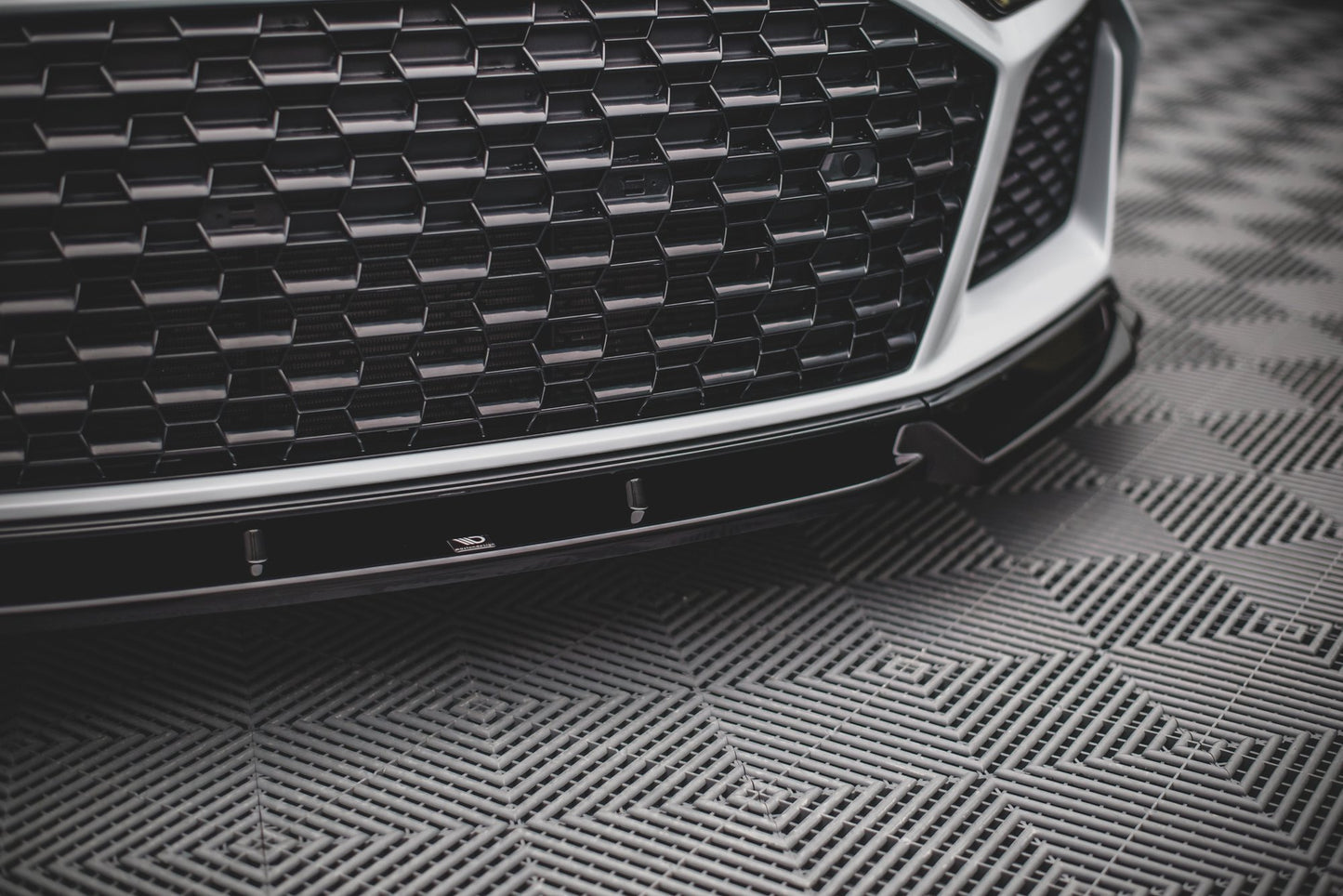 Front Ansatz V.1 für Audi R8 Mk2 Facelift schwarz Hochglanz