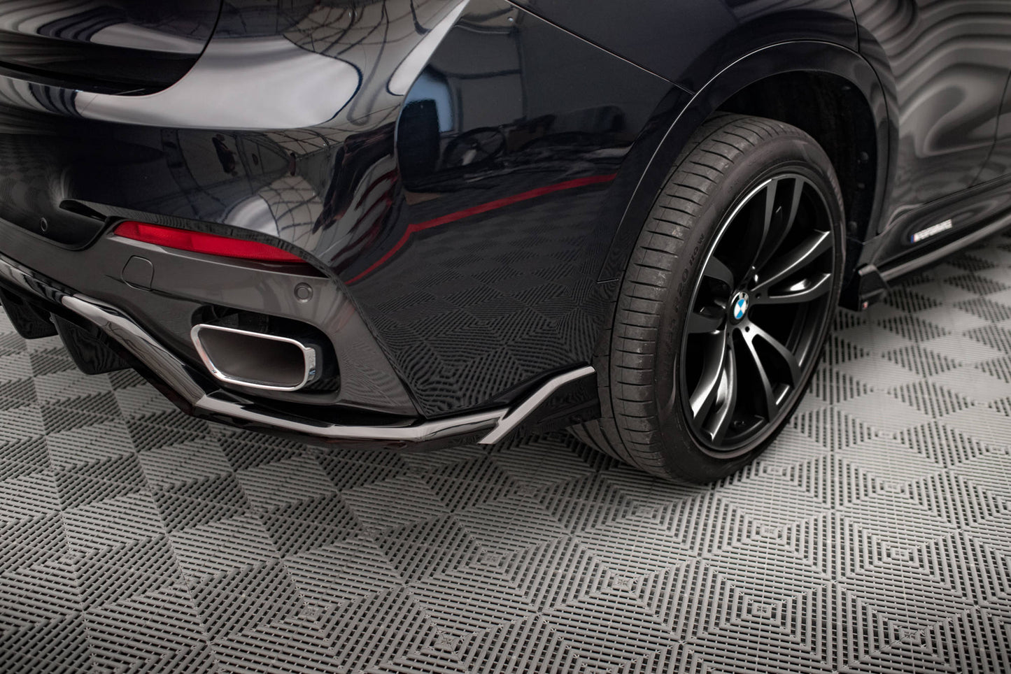 Mittlerer Cup Diffusor DTM Look Heck Ansatz für BMW X6 M-Paket F16 schwarz Hochglanz