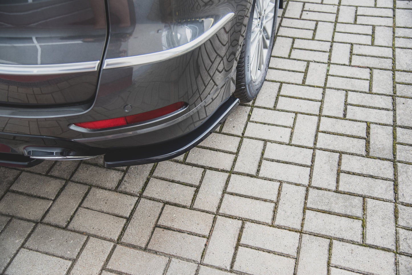 Heck Ansatz Flaps Diffusor für Ford S-Max Vignale Mk2 Facelift schwarz Hochglanz