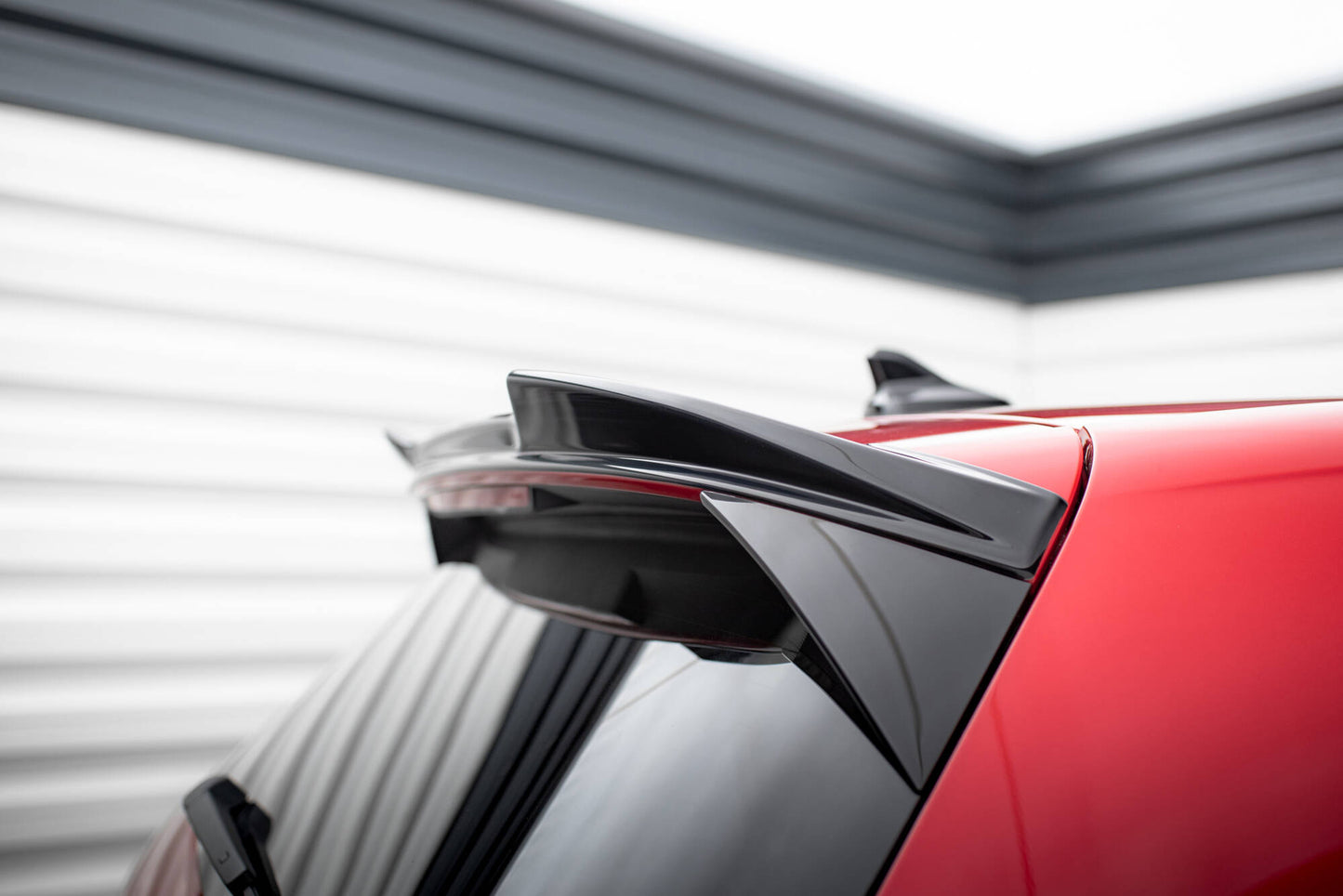 Spoiler CAP 3D für VW Golf GTI / GTE / GTD / R-Line / R Mk8 schwarz Hochglanz