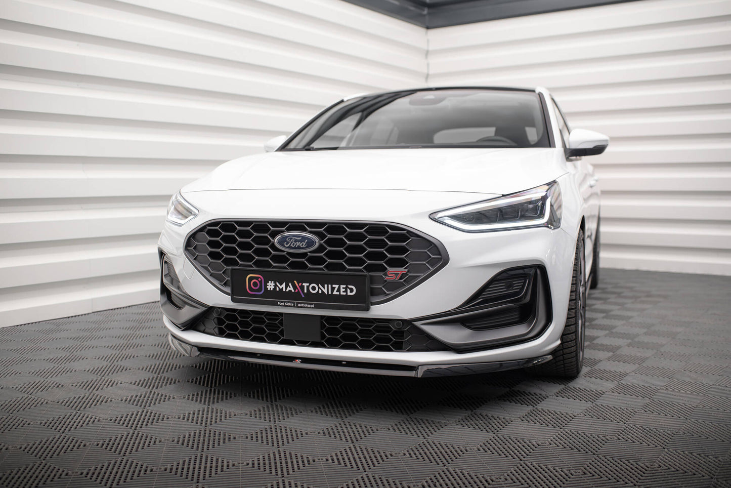 Front Ansatz V.2 für Ford Focus ST / ST-Line Mk4 Facelift schwarz Hochglanz