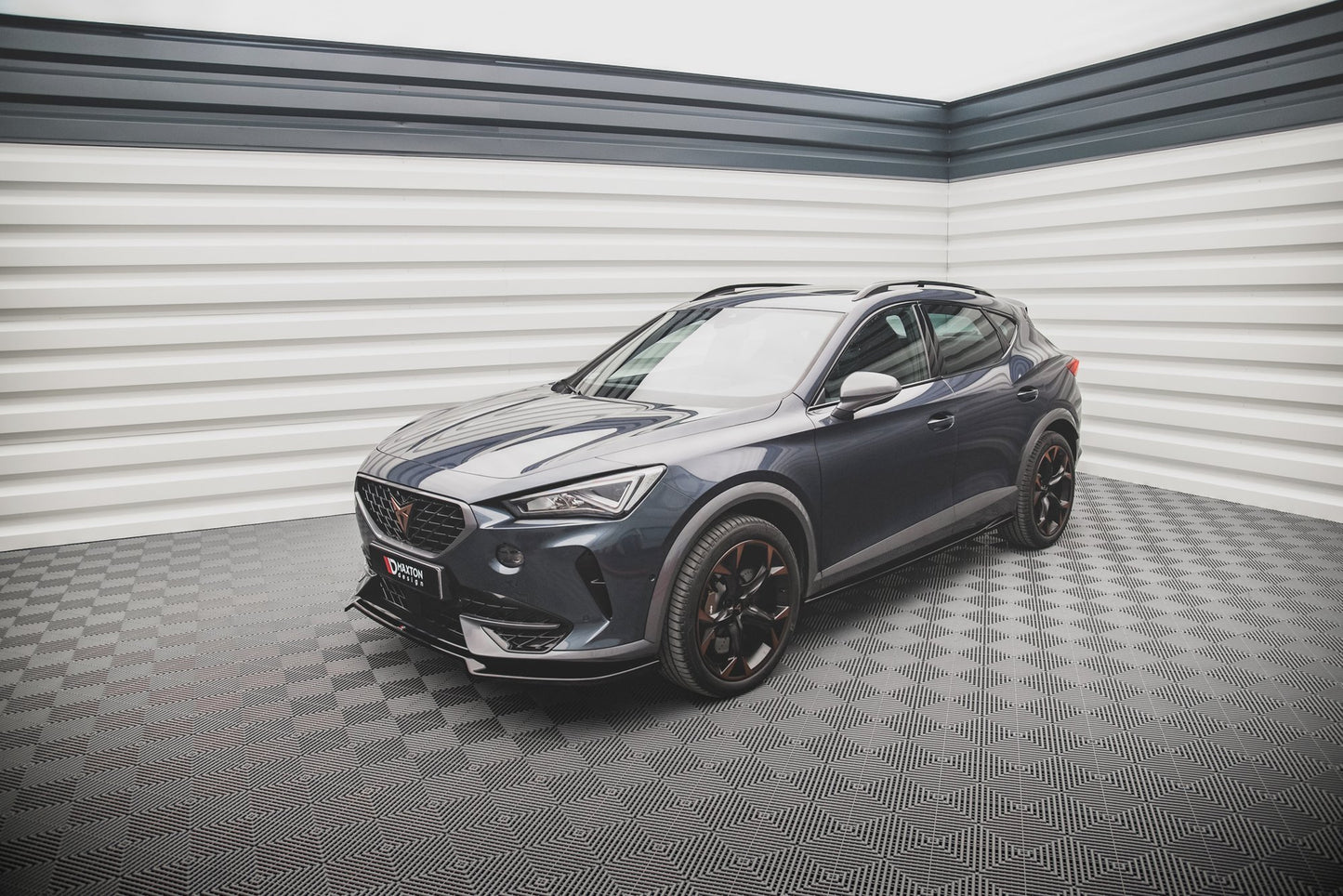 Front Ansatz V.3 für Cupra Formentor schwarz Hochglanz