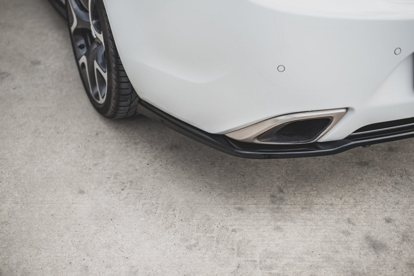 Mittlerer Cup Diffusor DTM Look Heck Ansatz für Opel Insignia Mk. 1 OPC Facelift schwarz Hochglanz