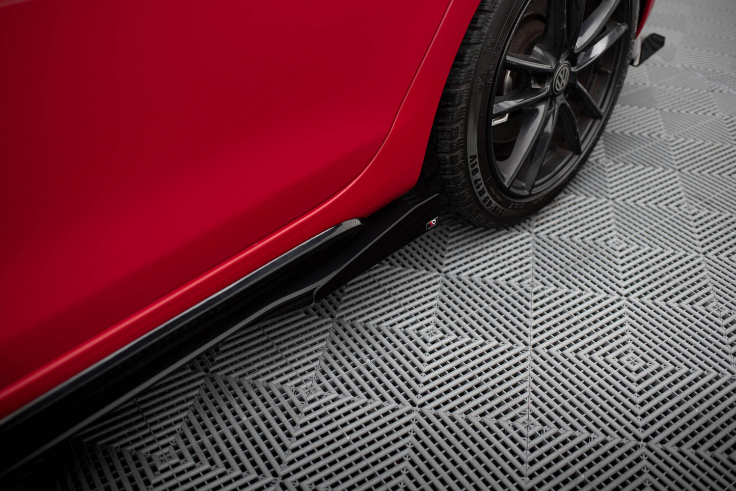 Robuste Racing Seitenschweller Ansatz für für + Flaps Volkswagen Golf GTI Mk6 schwarz Hochglanz