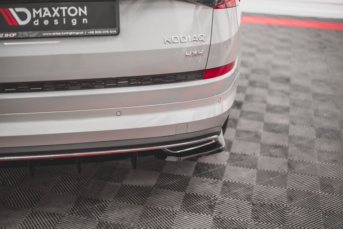 Heck Ansatz Flaps Diffusor für Skoda Kodiaq Sportline Mk1 / Mk1 Facelift schwarz Hochglanz