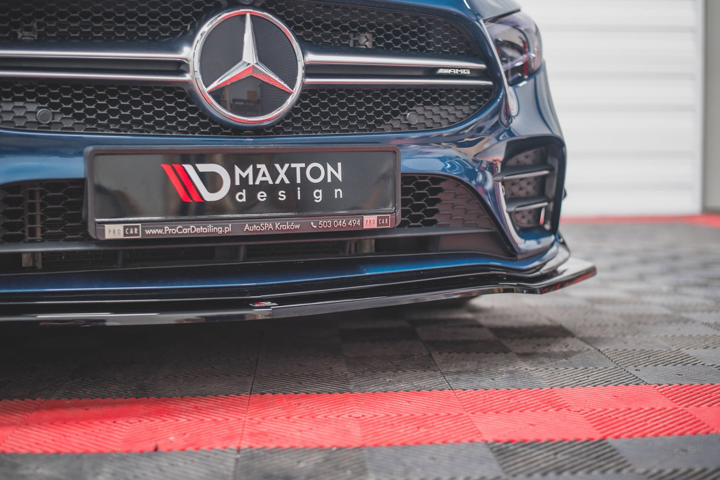Front Ansatz V.1 für Mercedes A35 AMG Aero W177 schwarz Hochglanz