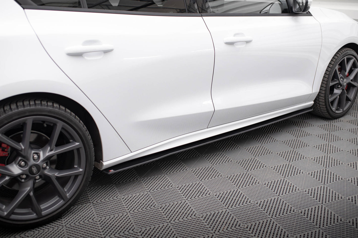 Street Pro Seitenschweller Ansatz für Ford Focus ST / ST-Line Mk4