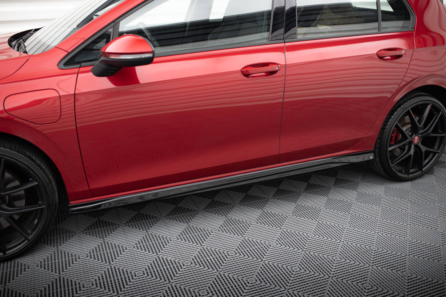 Seitenschweller Ansatz für V.3 für VW Golf GTI / GTE / GTI Clubsport / GTD / R-Line Mk8 schwarz Hochglanz