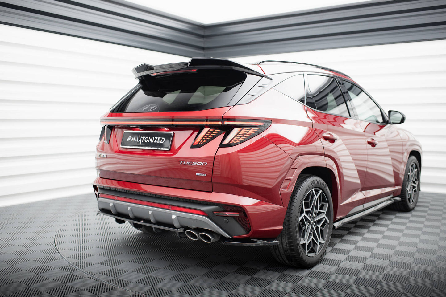 Spoiler CAP 3D für Hyundai Tucson N-Line Mk4 schwarz Hochglanz